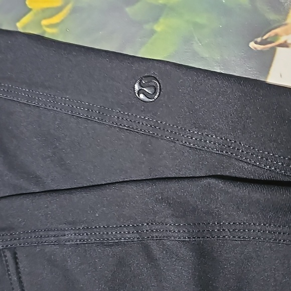 Lululemon Slim Fit Pants Size Small - Picture 4 of 5
